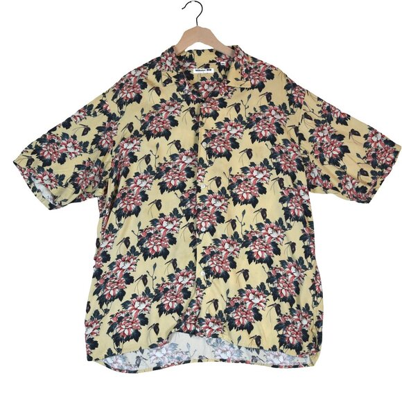 UNIQLO x MFA Boston Yellow Floral Shirt Sz L Short Sleeve Button Front Japanese - Picture 1 of 8